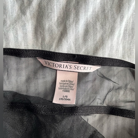 Victoria's Secret babydoll mesh lace slip - Picture 6 of 6